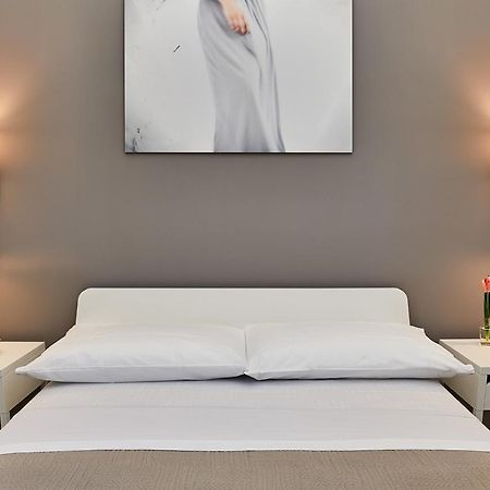 Donna Teresa Guest House Lecce Buitenkant foto