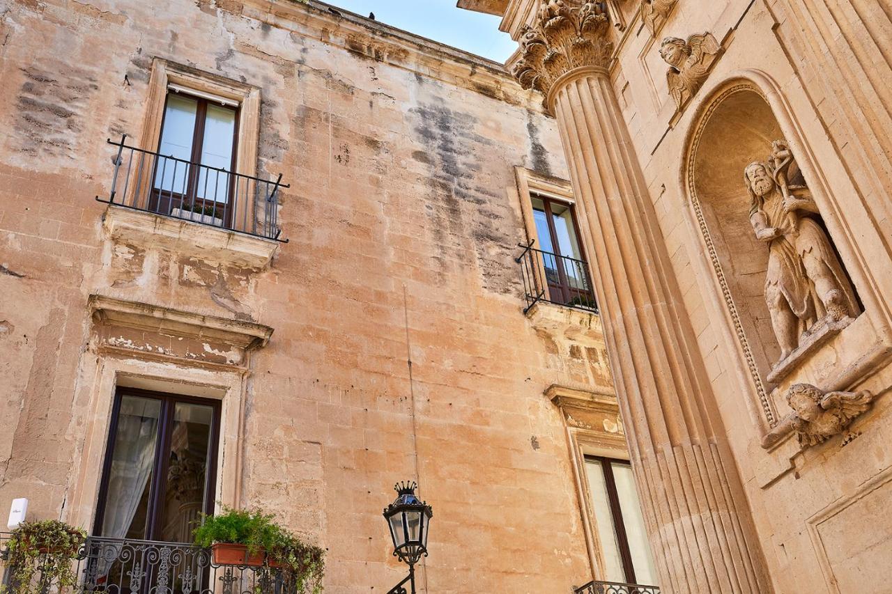 Donna Teresa Guest House Lecce Buitenkant foto