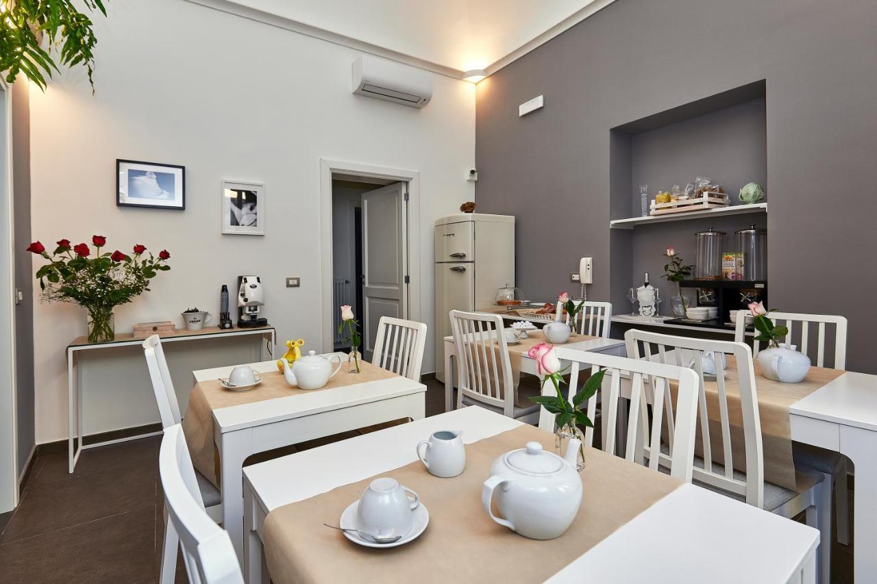 Donna Teresa Guest House Lecce Buitenkant foto