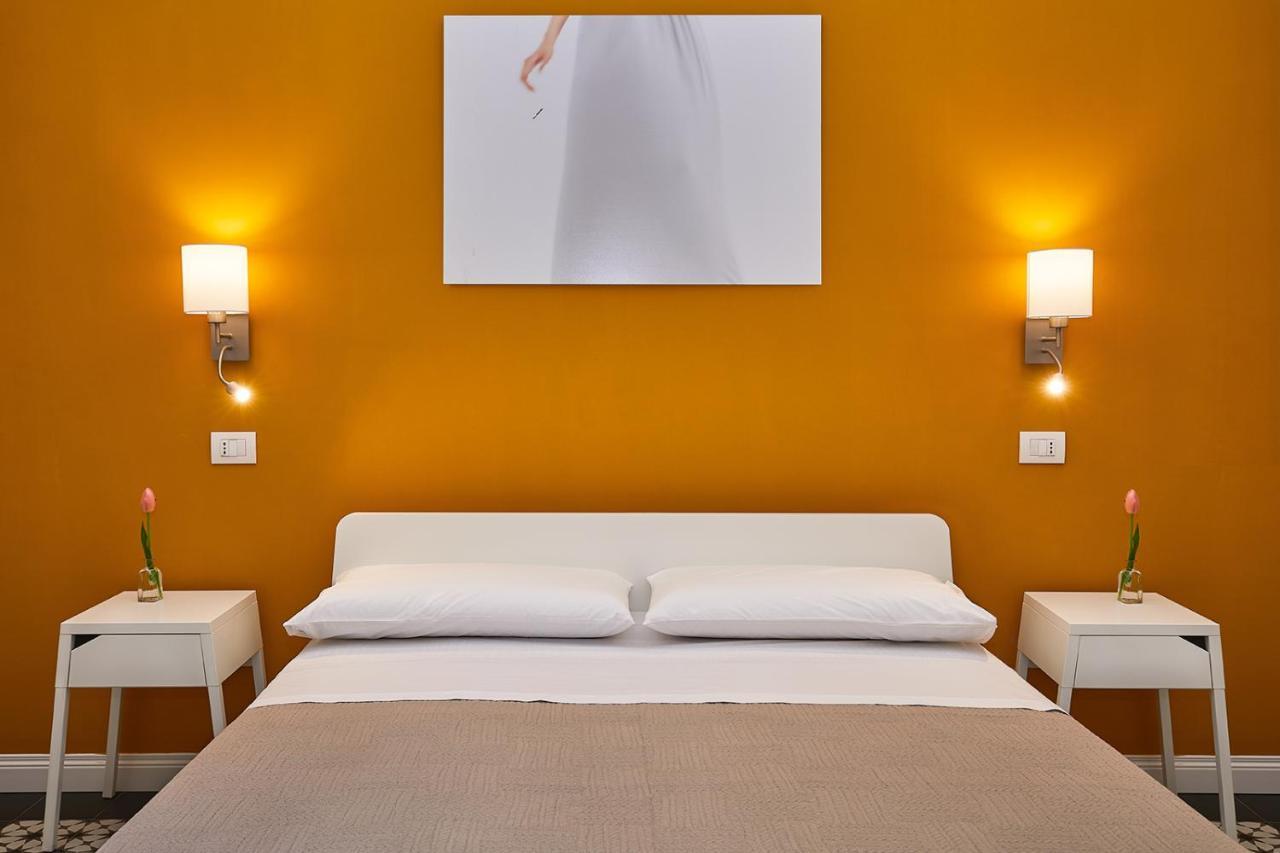 Donna Teresa Guest House Lecce Buitenkant foto