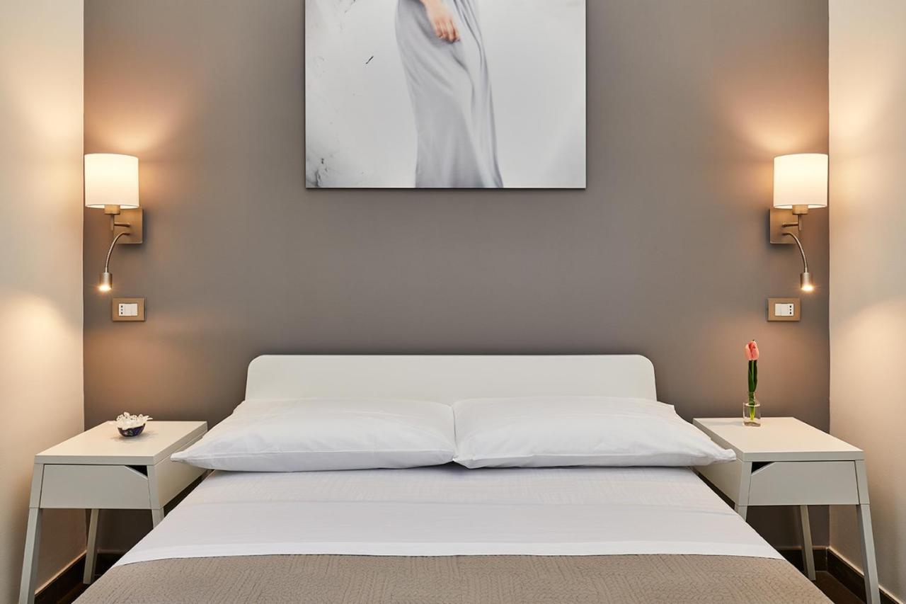 Donna Teresa Guest House Lecce Buitenkant foto