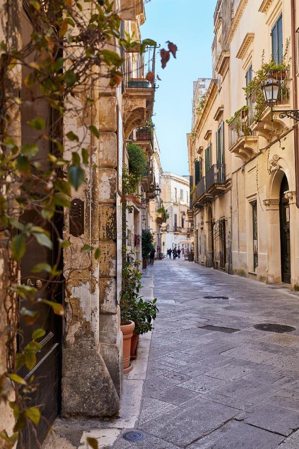 Donna Teresa Guest House Lecce Buitenkant foto