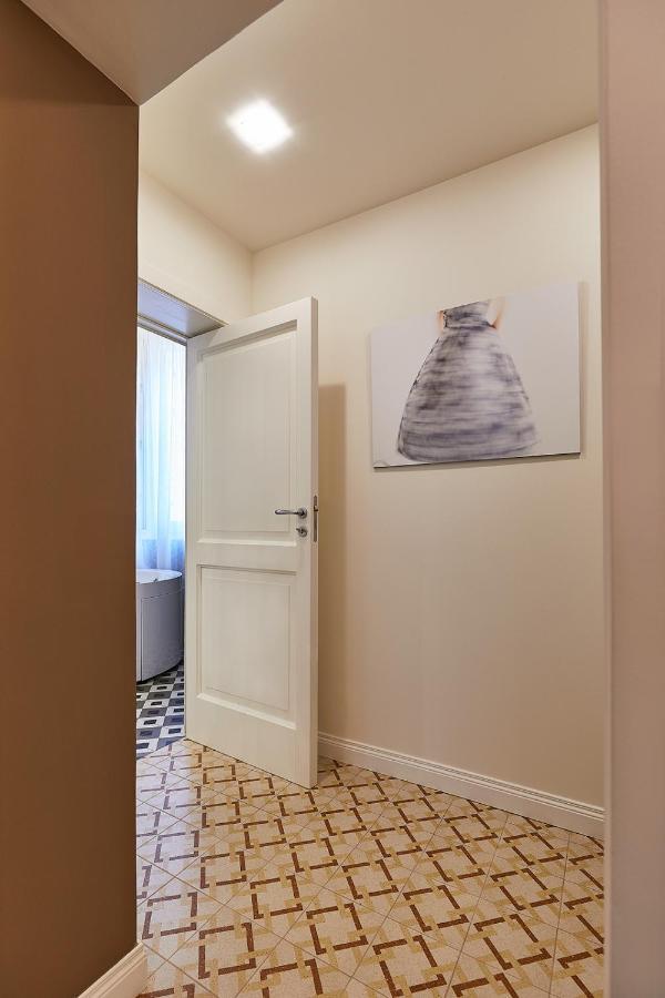 Donna Teresa Guest House Lecce Buitenkant foto